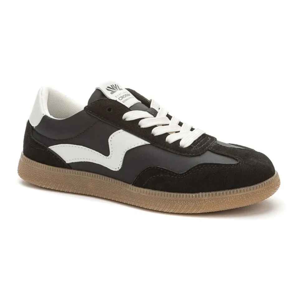 Casual Closed Sneakers