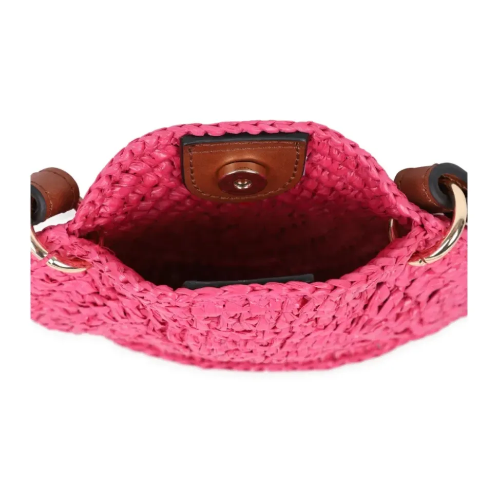 Chloè Vesker.. Fuchsia