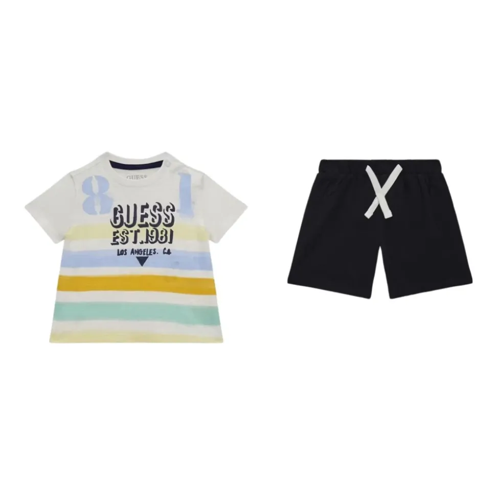 2-delt sett med t-skjorte og bukser