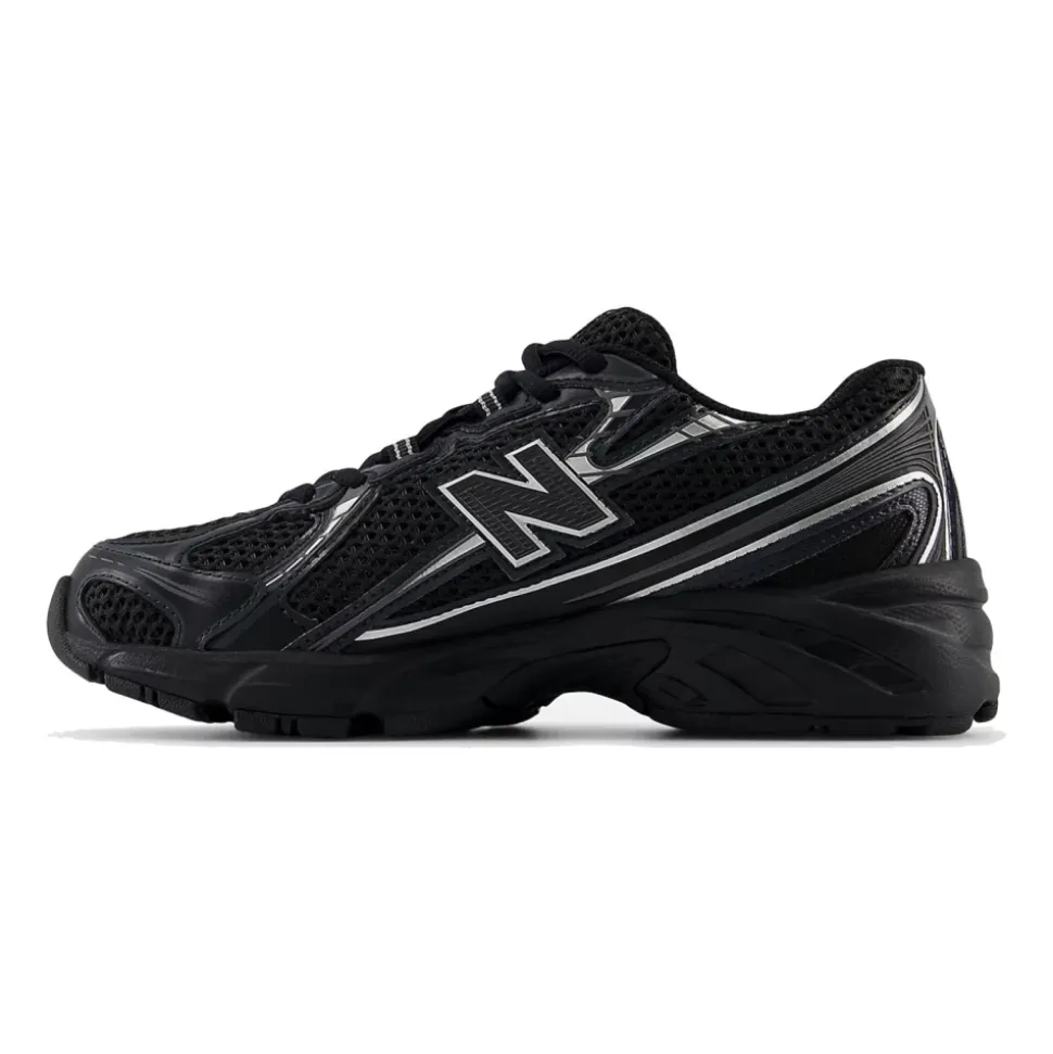 740 GS Sneakers