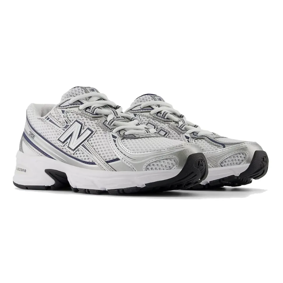 740 GS Sneakers