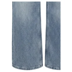 Jeans a sigaretta