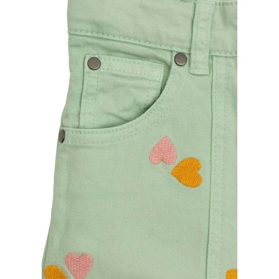 Jeans med brodert mønster