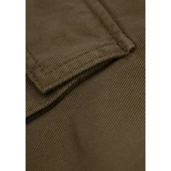 Jeans med logolapp
