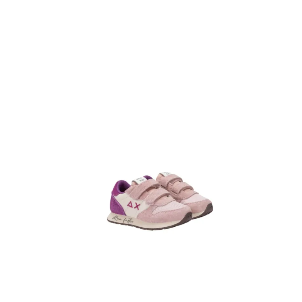 Low Top Sneakers