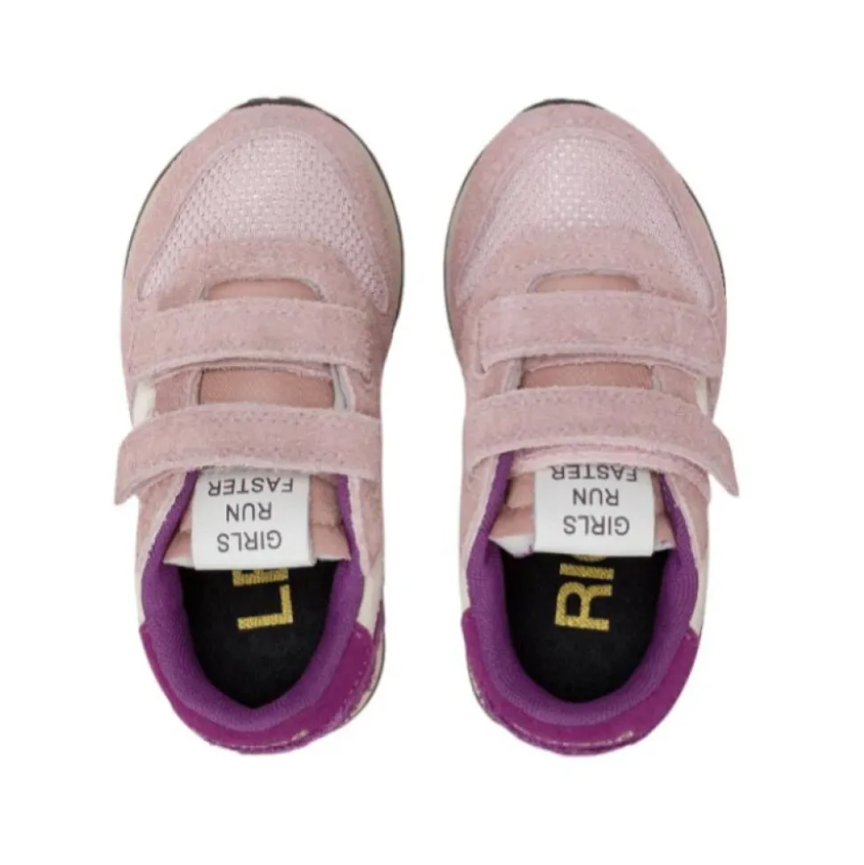 Low Top Sneakers