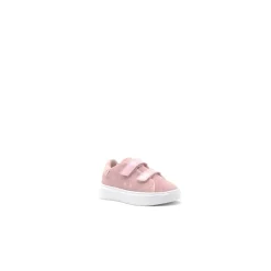 Low Top Sneakers