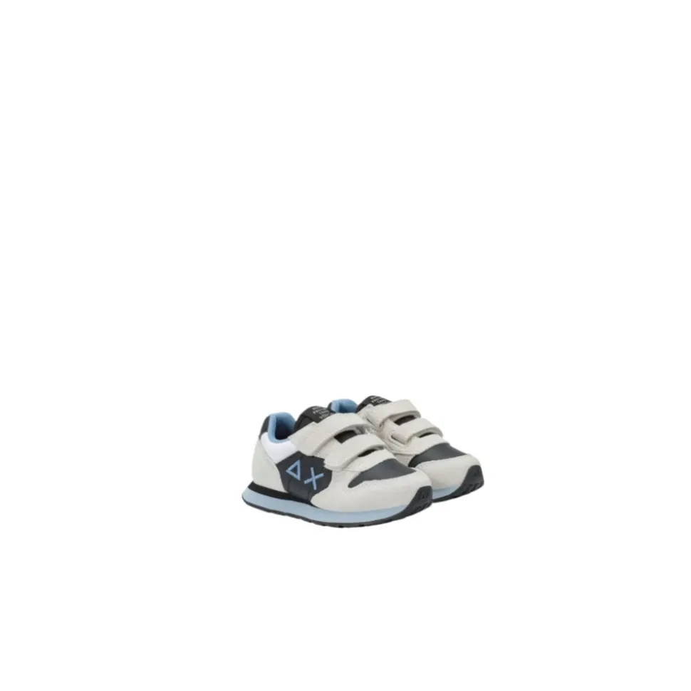 Low Top Sneakers