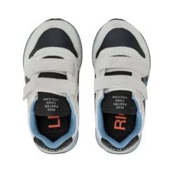 Low Top Sneakers