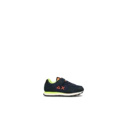 Low Top Sneakers