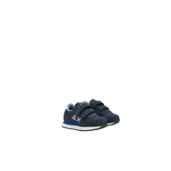 Low Top Sneakers