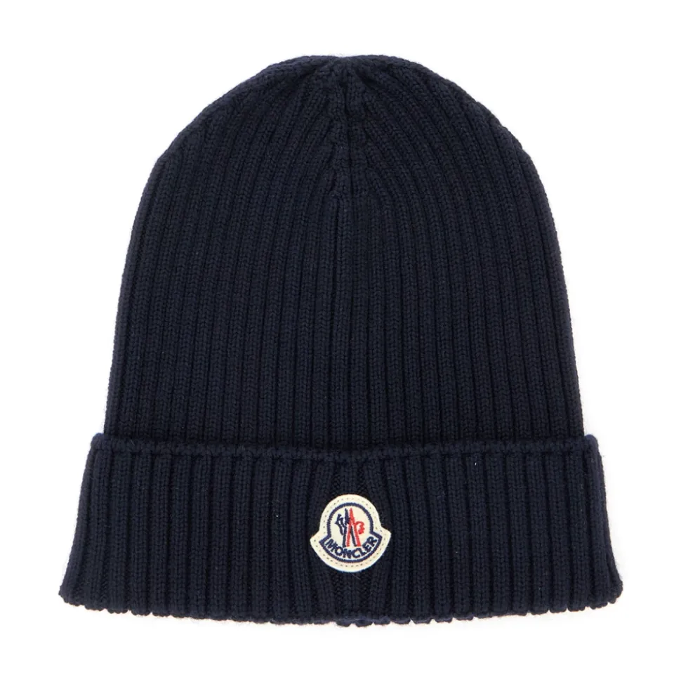 Ribbestrikket ullbeanie