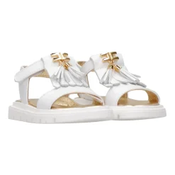 Sandaler i skinn med duskdetaljer