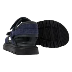 Sandaler med logo-preging