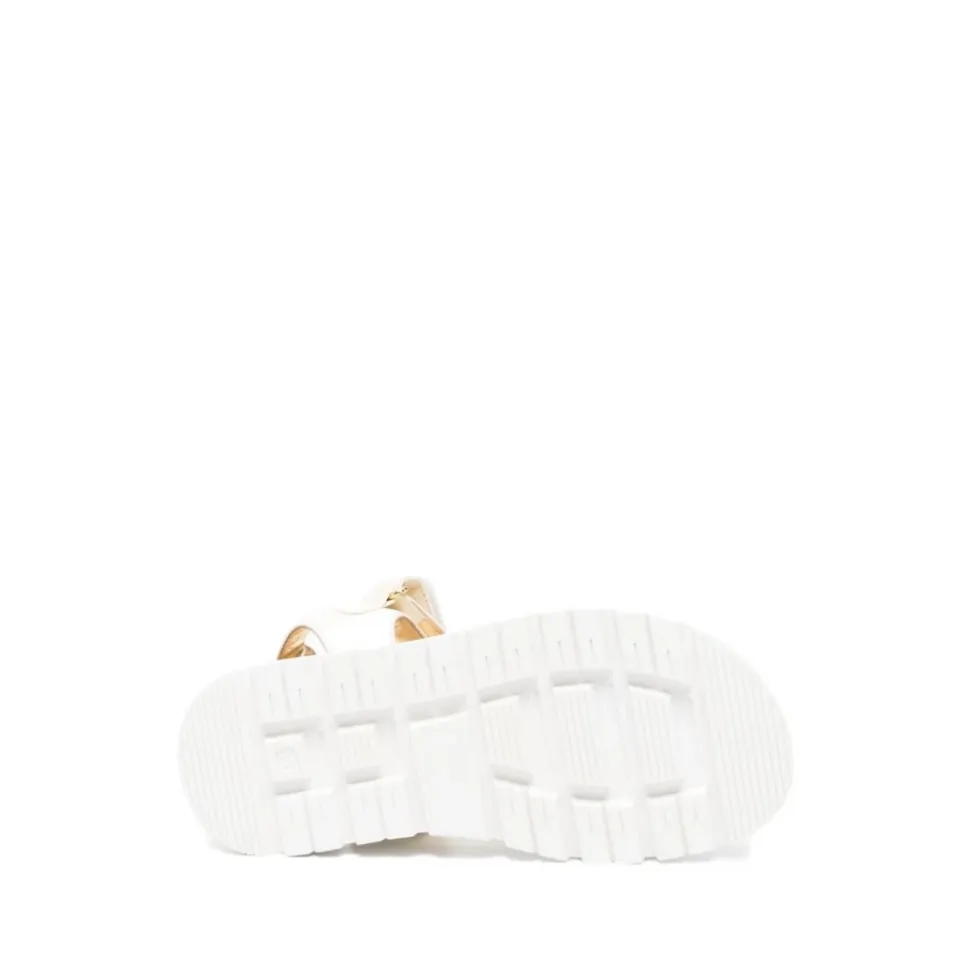 Sandaler med skinnrem