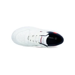 Sepatu Sneakers Bertali Pendek