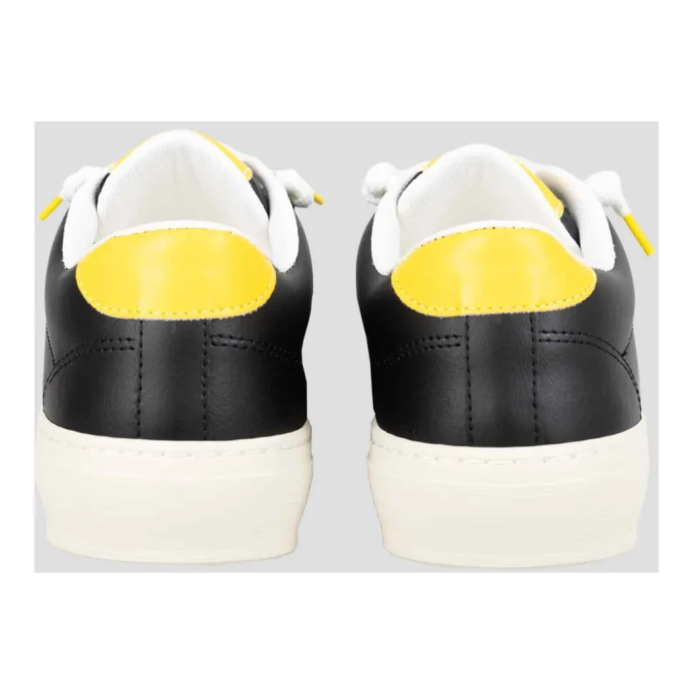 Skinn Sneakers