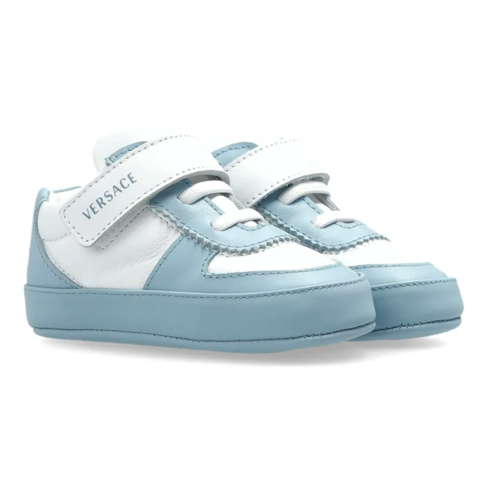 Skinn Sneakers