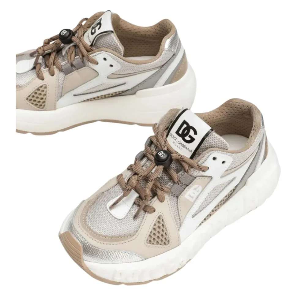 Sko i nylon og mesh