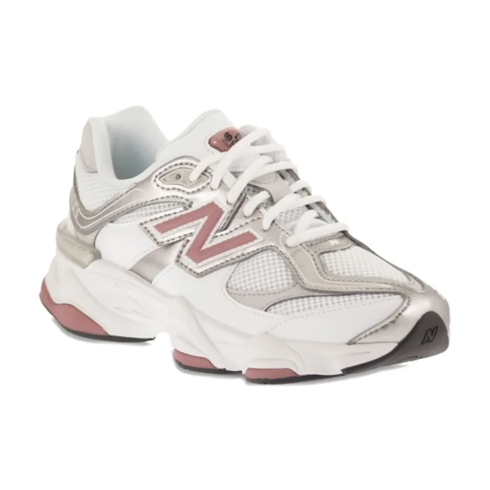 9060 Sneakers