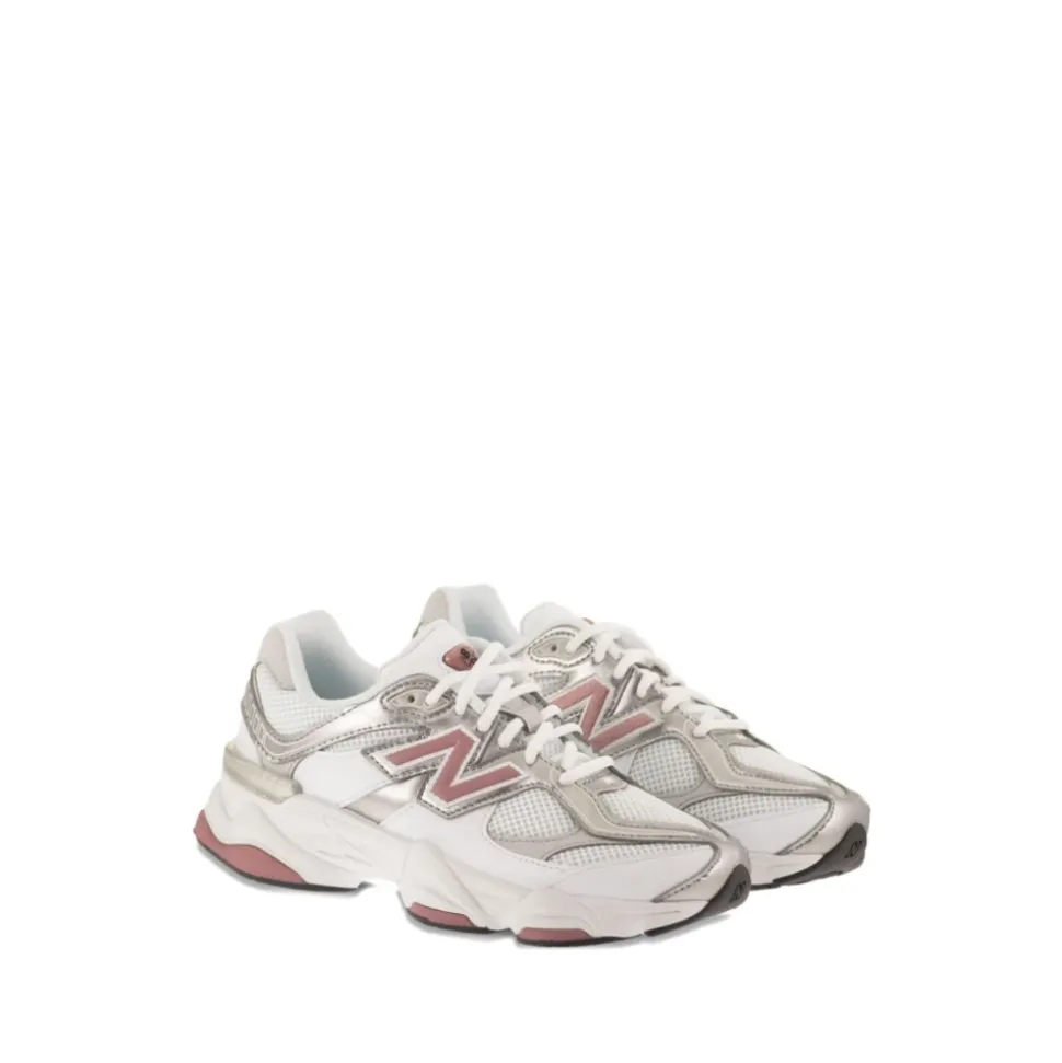 9060 Sneakers