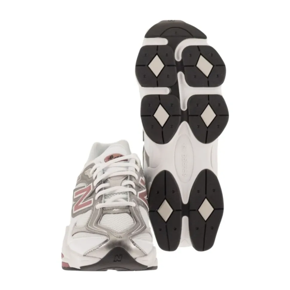 9060 Sneakers