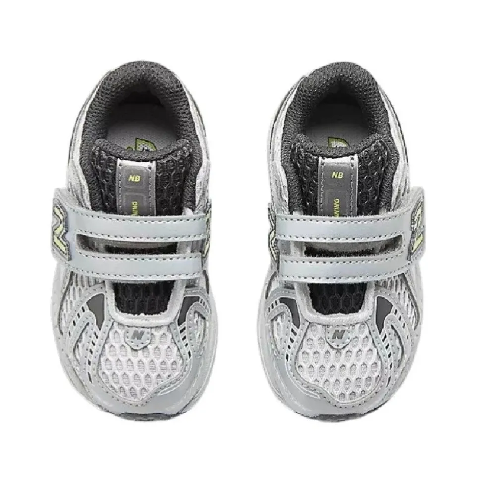 1906 Sneakers
