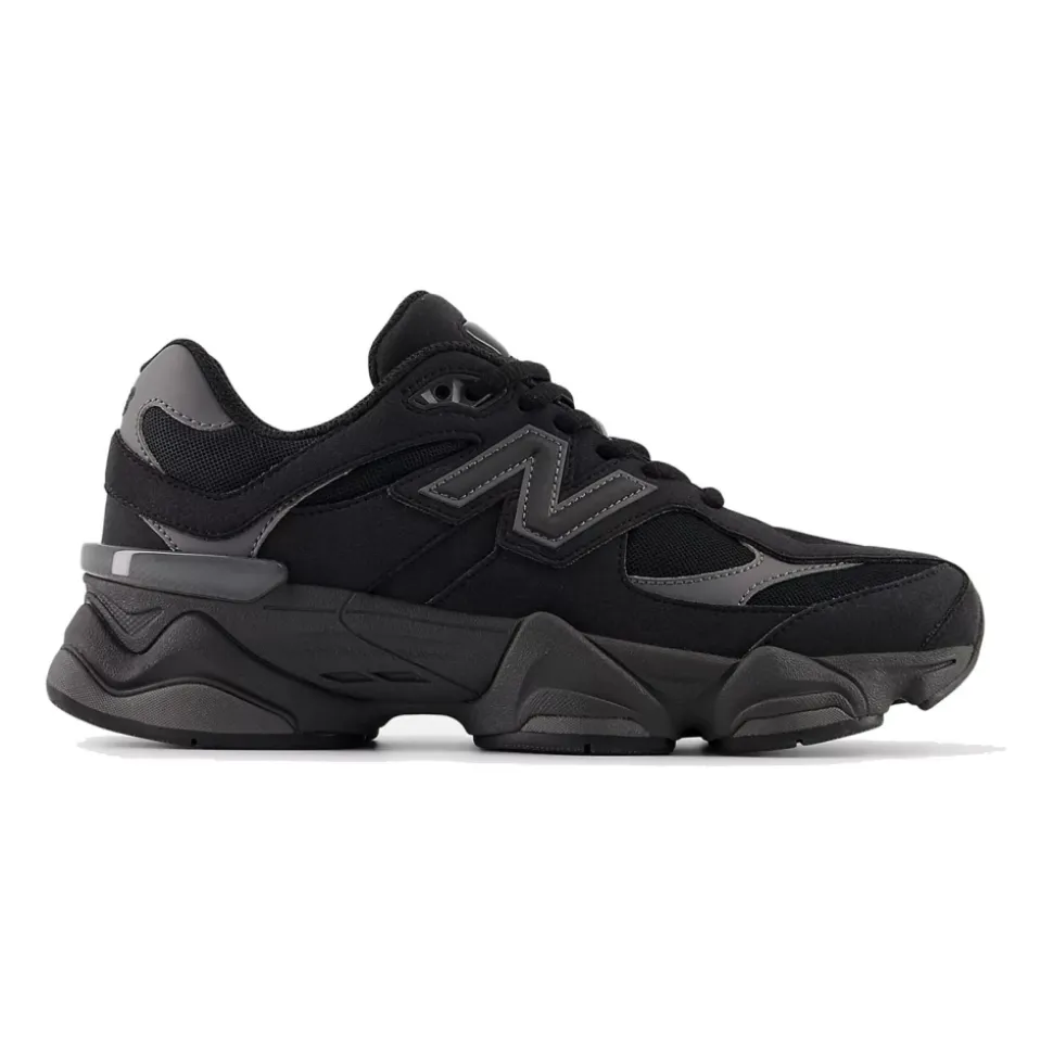 9060 Sneakers