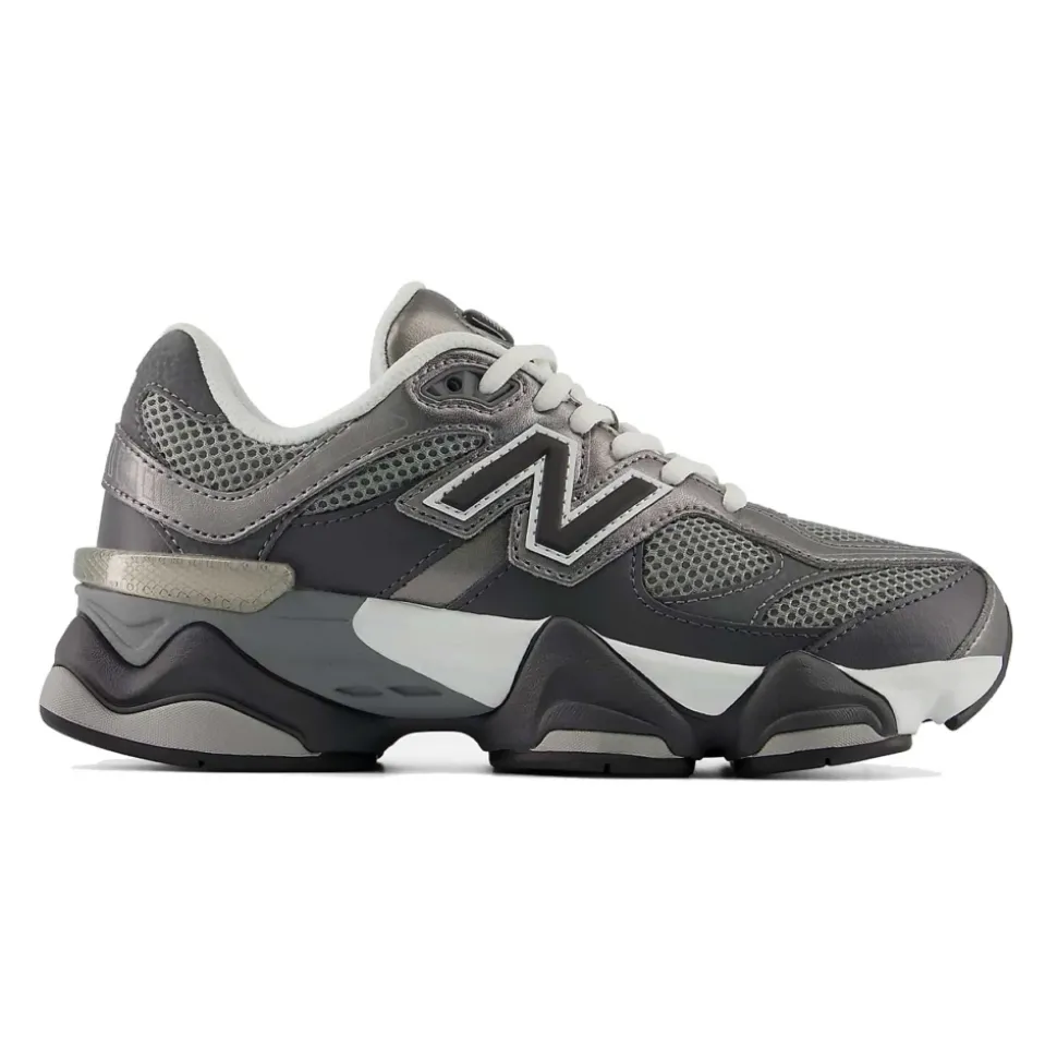 9060 Sneakers