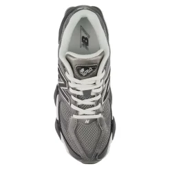 9060 Sneakers
