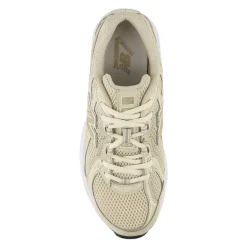 740 Sneakers