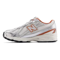 740 Sneakers