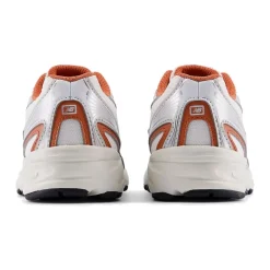 740 Sneakers