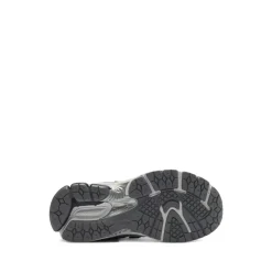 1906 Sneakers