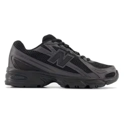 740 Sneakers