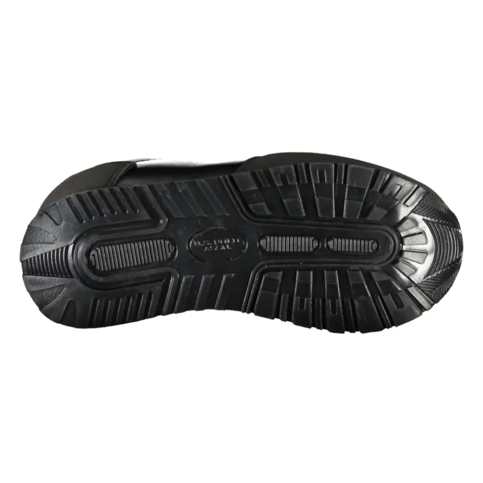 Sports Shoes