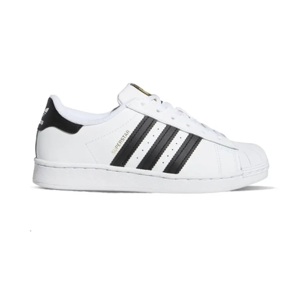 Sporty Hvite Superstar Sneakers
