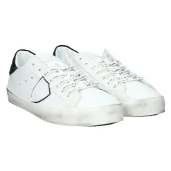 Temple Sneakers
