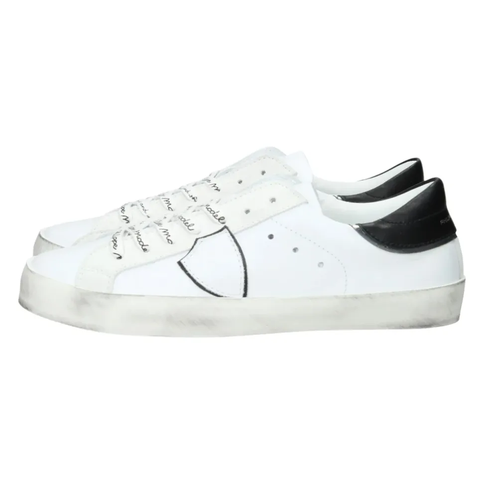 Temple Sneakers