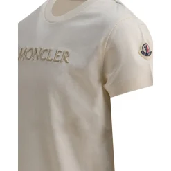 T-skjorte med brodert logotekst