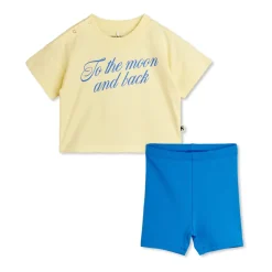 T-skjorte og shortssett