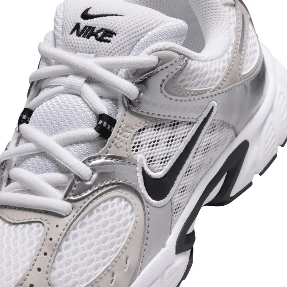 V5 RNR Sneakers