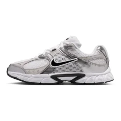 V5 RNR Sneakers