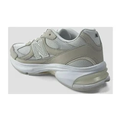 2010V Sneakers