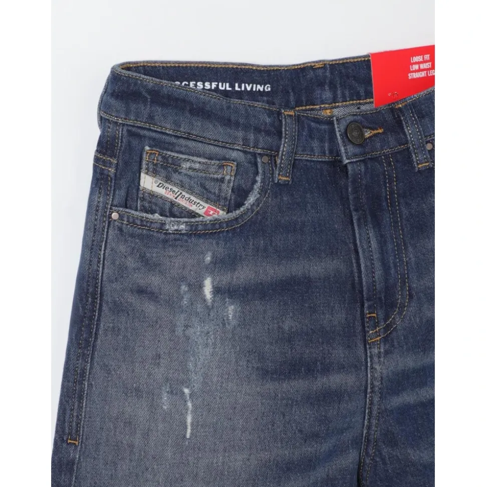 Wide Leg Distressed Jeans